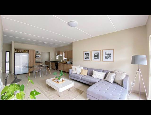 3 BEDROOM TOWNHOUSE FOR SALE IN EDENBURG